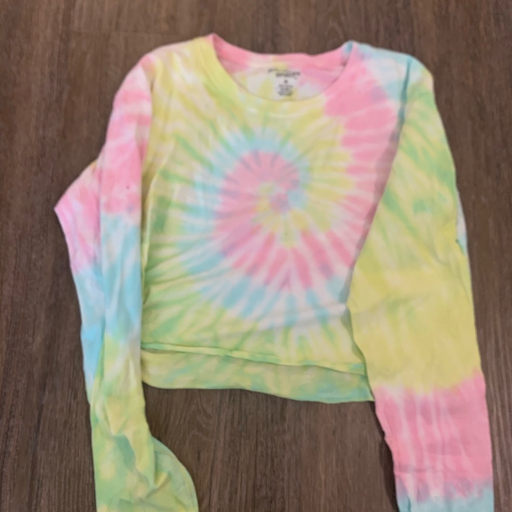 Tie-Dye Long Sleeve Crop Top